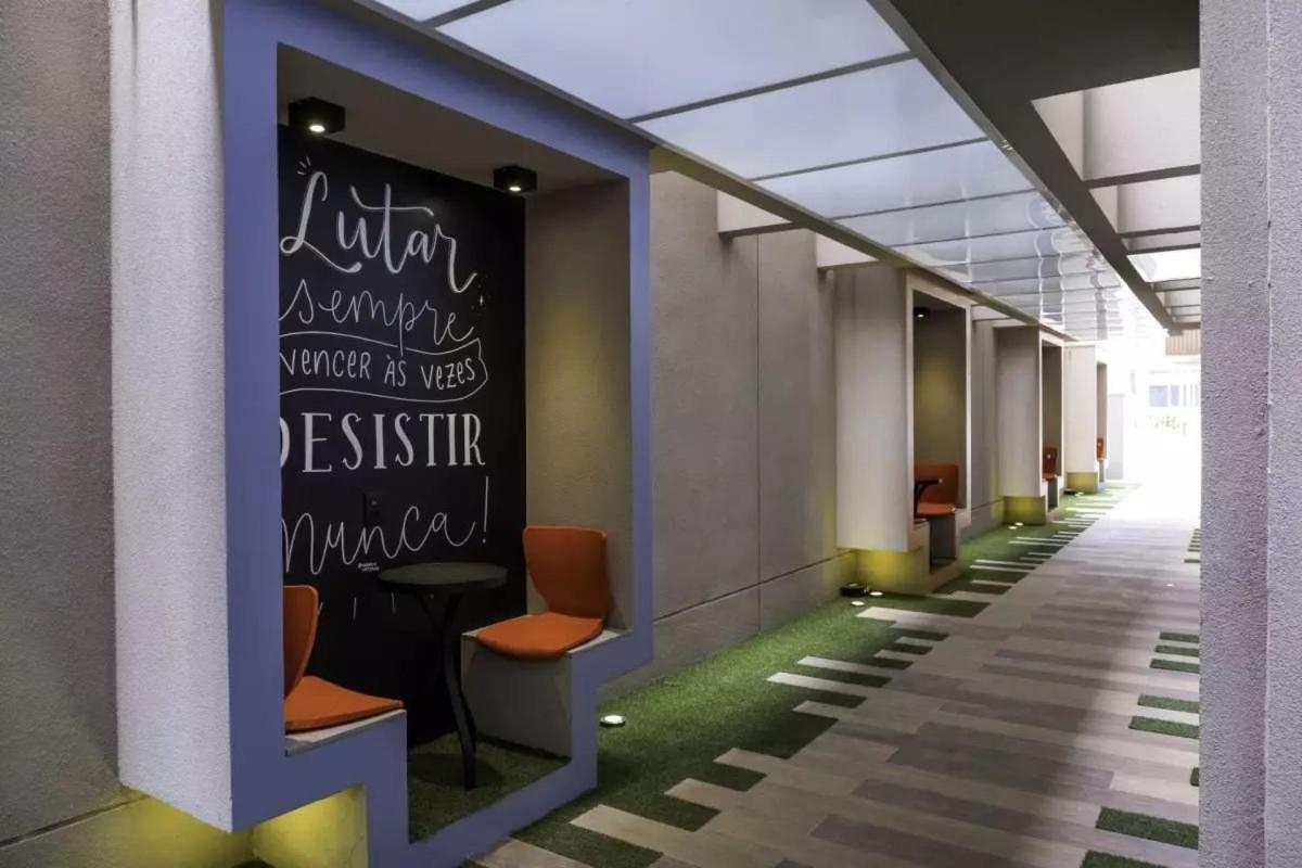 Apartamento Av. Ibirapuera 400 Mts Metro *